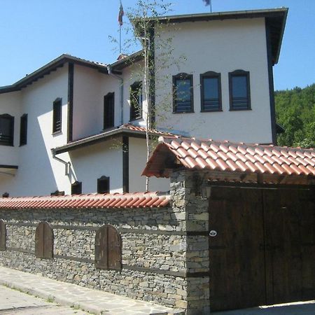 Комплекс Водопада Hotel Khrabrino Ngoại thất bức ảnh