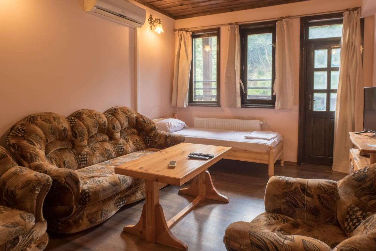 Комплекс Водопада Hotel Khrabrino Phòng bức ảnh