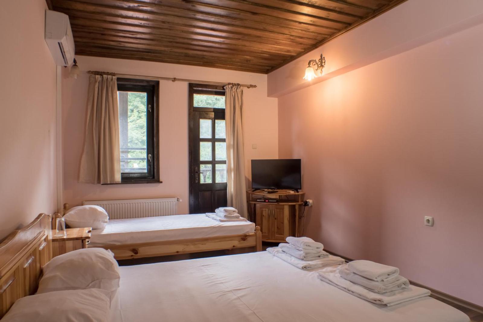 Комплекс Водопада Hotel Khrabrino Phòng bức ảnh